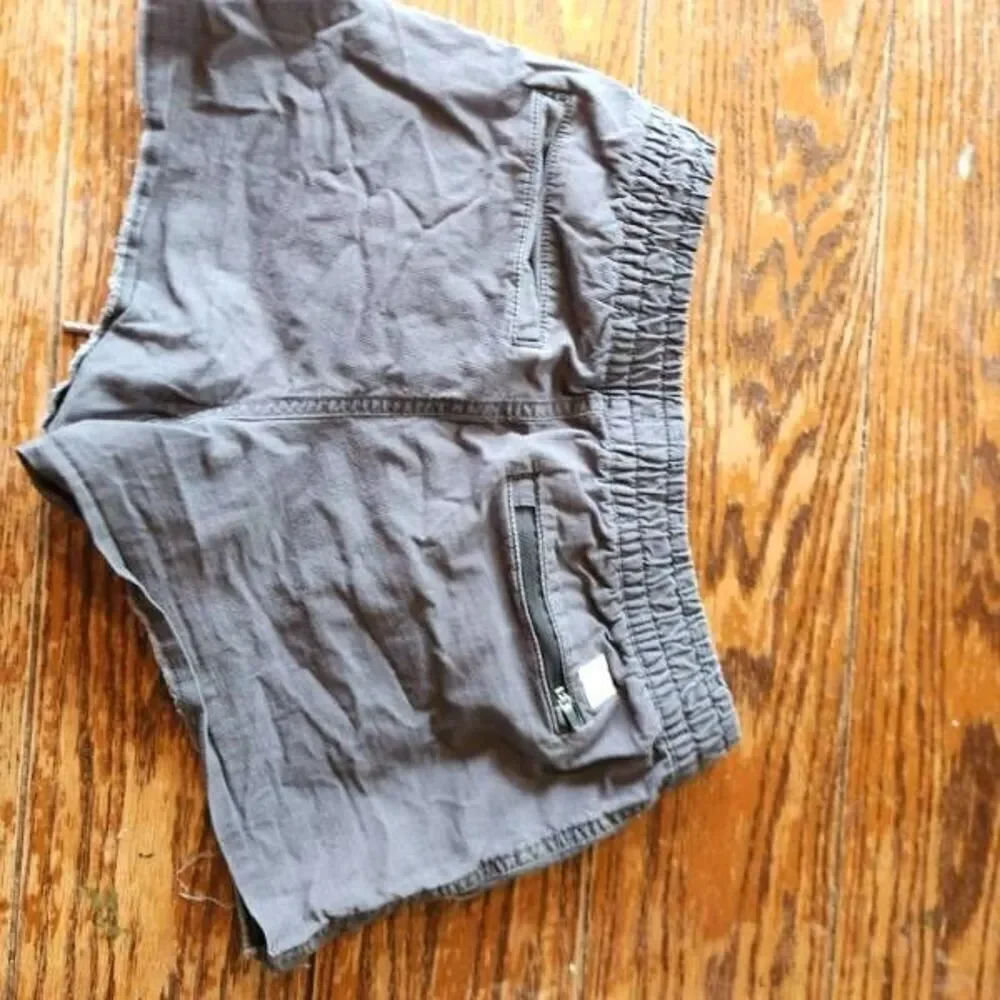 Vuori Vintage Ripstop Shorts  Charcoal Gray Raw Hem Drawstring sz XS